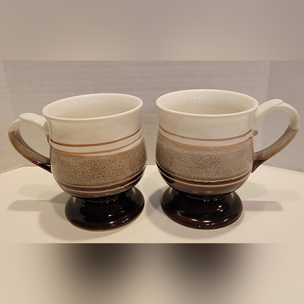 Handcrafted cream & brown stemmed stoneware coffee/tea mugs 8 oz pre-owned